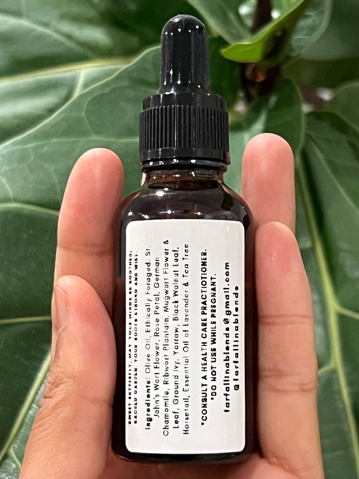YONI OIL